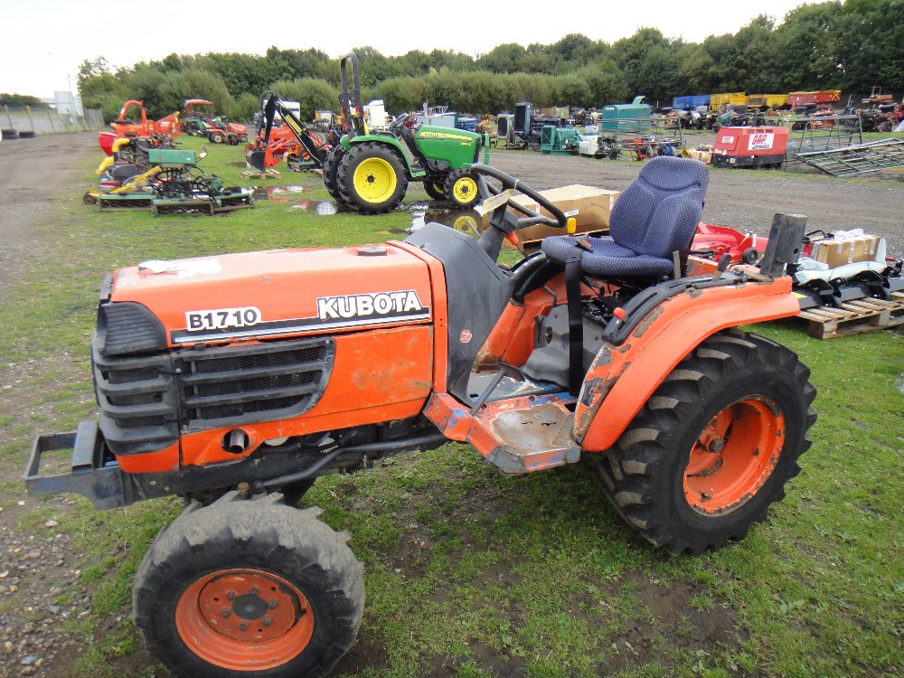 KUBOTA B1710 CZĘŚCI DO SILNIKA